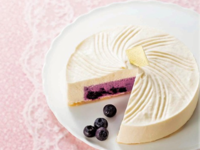 【6月の森ブルーベリーファーム】濃厚ブルーベリーチーズケーキ「6月の雪」